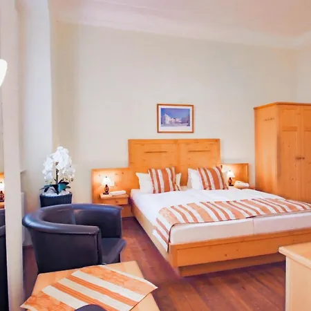 Hotel Fuerstlich 4*